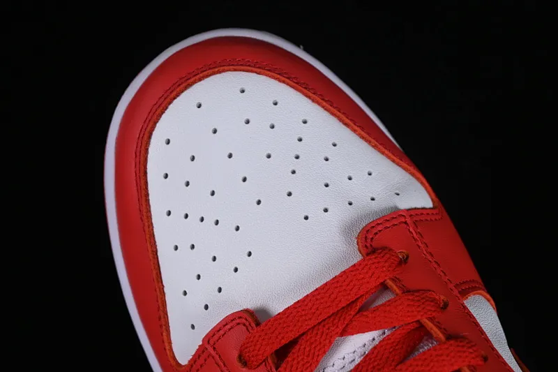 All Categories Nk SB Dunk Series Nk SB Dunk Low Low-top Sneakers Nk Dunk Low SB "University Red" White and Red Dunk Series First Layer Low-top Casual Sports Skateboard Shoes CU1727-100